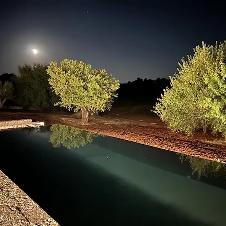 Trullidamare A Ceglie Messapica, Con Piscina Infinity * Cisternino