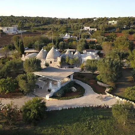Villa Trullidamare A Ceglie Messapica, Con Piscina Infinity