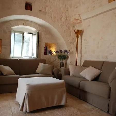 Villa Trullidamare A Ceglie Messapica, Con Piscina Infinity Cisternino
